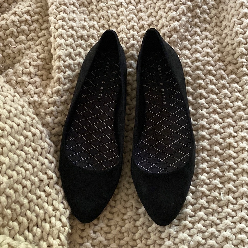 Kelly & Katie black suede flats